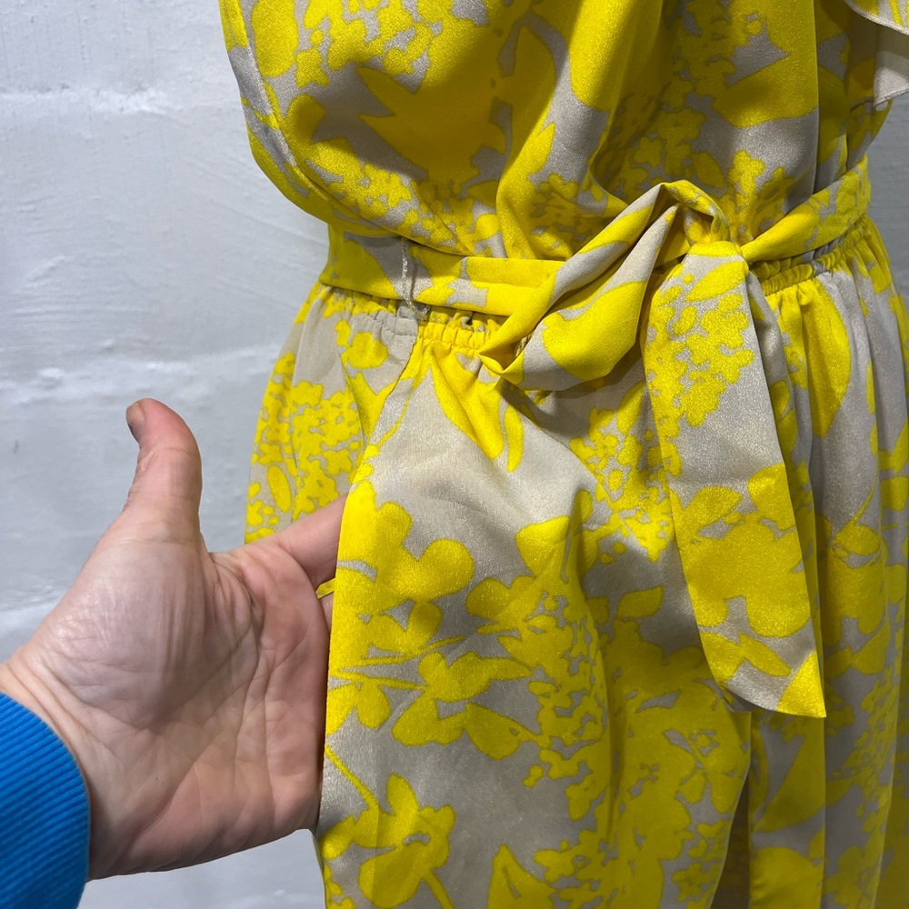 EXPRESS RUFFLE DETAIL PULLOVER DRESS - Picture 9 of 16
